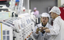 Công nhân lắp iPhone được mời lương nghìn USD để quay lại làm việc