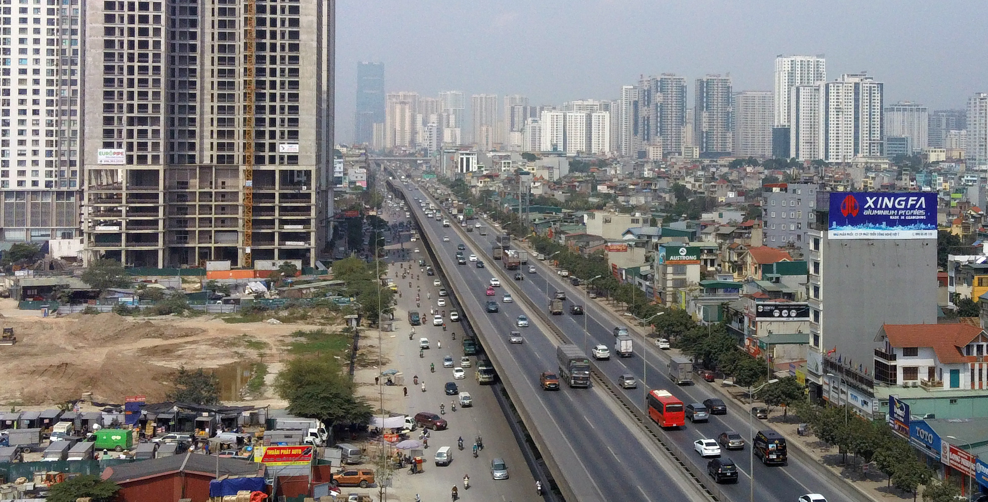 Vành đai 3 trên cao thường xuyên ùn tắc trong đợt sửa khe co giãn - Ảnh 10. Vành đai 3 trên cao thường xuyên ùn tắc trong đợt sửa khe co giãn - Ảnh 10.