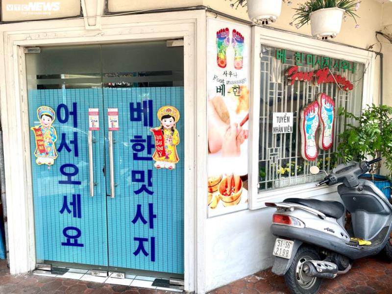 Phố người Hàn tại TP HCM: Hàng quán 3 ngày không một bóng khách - Ảnh 3.