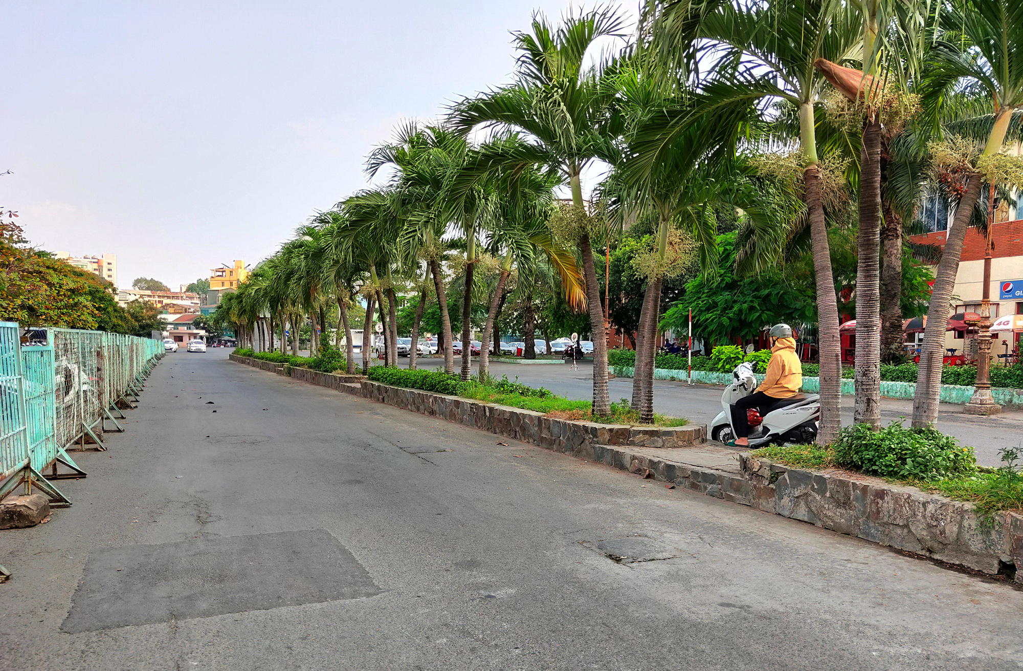 Ga Sài Gòn vắng lặng kì lạ, tàu hủy chuyến sau đợt nghỉ Tết Nguyên đán - Ảnh 2. Ga Sài Gòn vắng lặng kì lạ, tàu hủy chuyến sau đợt nghỉ Tết Nguyên đán - Ảnh 2.