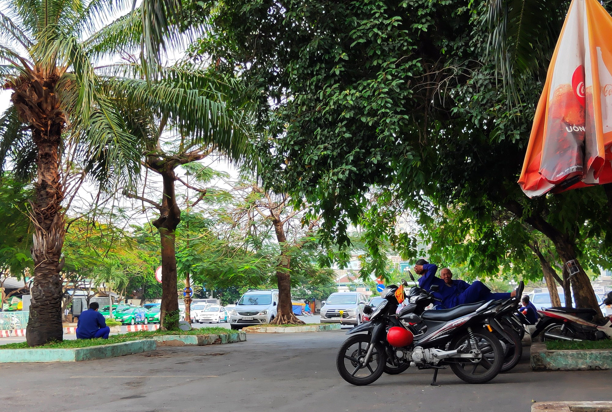 Ga Sài Gòn vắng lặng kì lạ, tàu hủy chuyến sau đợt nghỉ Tết Nguyên đán - Ảnh 5. Ga Sài Gòn vắng lặng kì lạ, tàu hủy chuyến sau đợt nghỉ Tết Nguyên đán - Ảnh 5.