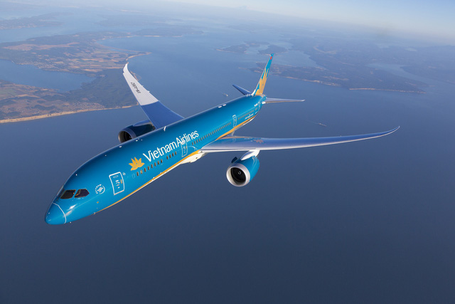 Vietnam Airlines đồng hành cùng chương trình kích cầu du lịch "Chào Mặt Trời", giảm 50% giá vé máy bay - Ảnh 1. Vietnam Airlines đồng hành cùng chương trình kích cầu du lịch "Chào Mặt Trời", giảm 50% giá vé máy bay - Ảnh 1.