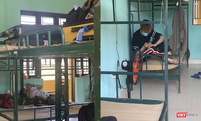 Ảnh: Cận cảnh nơi ăn ở của công dân Việt cách li dịch COVID-19 tại Đà Nẵng - Ảnh 14. Ảnh: Cận cảnh nơi ăn ở của công dân Việt cách li dịch COVID-19 tại Đà Nẵng - Ảnh 14.