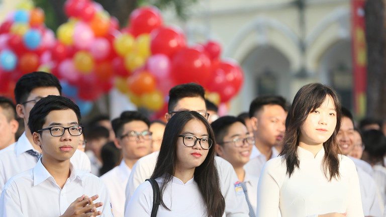 Lên phương án chuẩn bị đón học sinh, sinh viên đi học lại  sau kì nghỉ Covid-19 - Ảnh 1.