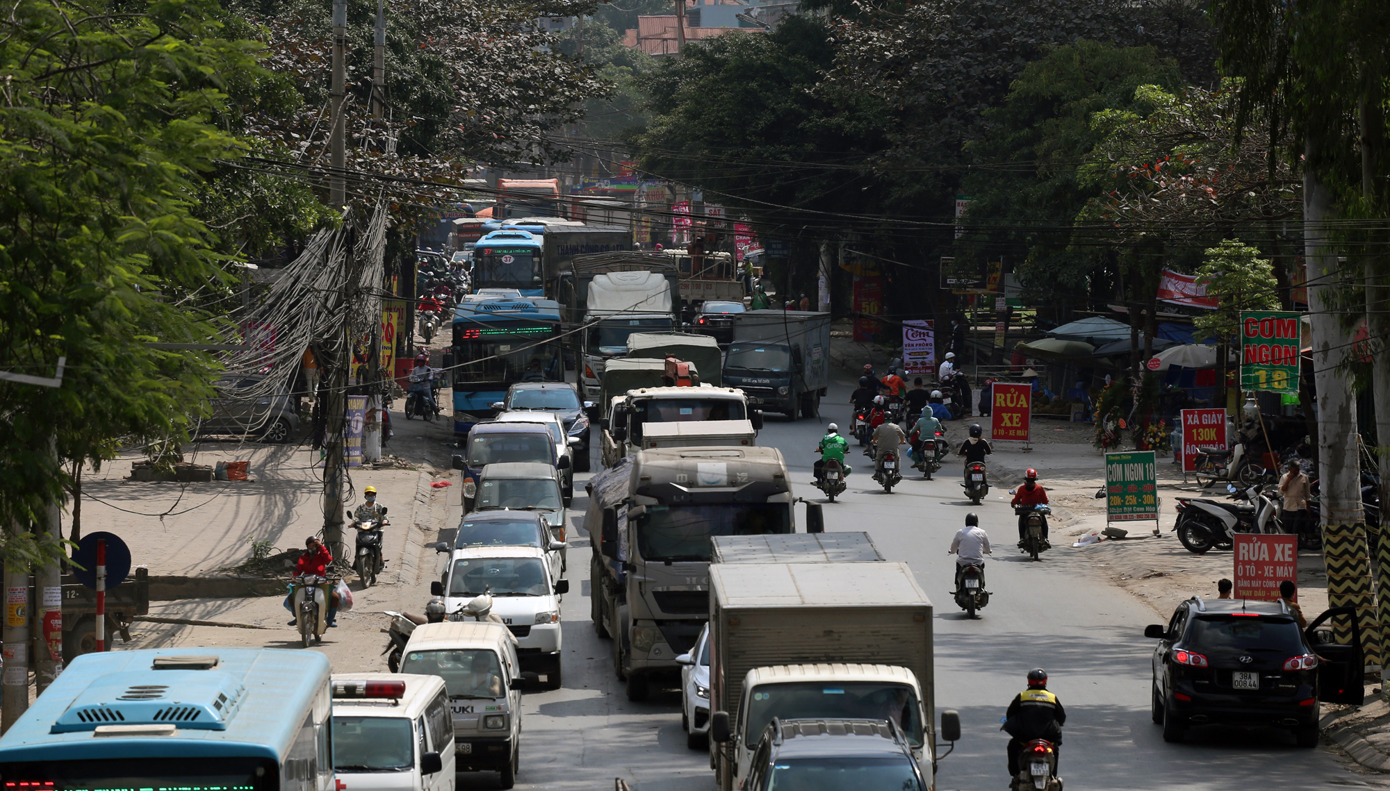 Hà Nội: 'Ám ảnh' tắc đường Cầu Bươu, cầu Tó - Ảnh 7. Hà Nội: 'Ám ảnh' tắc đường Cầu Bươu, cầu Tó - Ảnh 7.