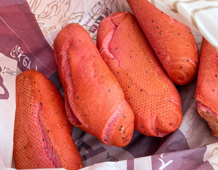 Bánh mì thanh long Việt Nam được báo nước ngoài khen ngợi - Ảnh 4.