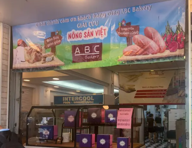 Báo nước ngoài nói về ổ bánh mì giải cứu thanh long của Việt Nam - Ảnh 3.