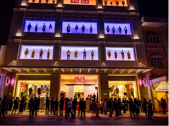 Vì sao các thương hiệu thời trang nổi tiếng Louis Vuitton, Uniqlo và Zara cập bến Việt Nam? - Ảnh 3.