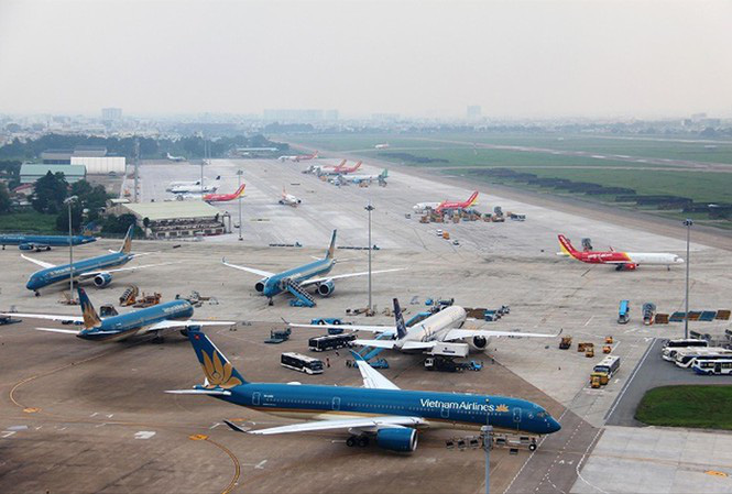 Thời dịch Covid-19, hàng không khuyến mại khủng vẫn ít khách - Ảnh 1. Thời dịch Covid-19, hàng không khuyến mại khủng vẫn ít khách - Ảnh 1.