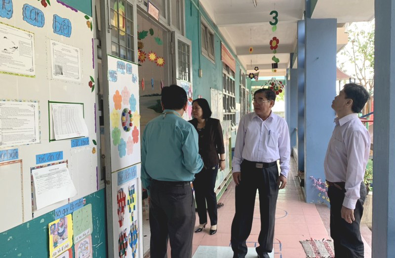 Tỉnh đầu tiên trên cả nước cho tất cả học sinh tiếp tục nghỉ tránh dịch Covid-19 - Ảnh 1.