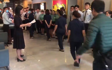 Không có khách, công ty du lịch dừng hoạt động, khách sạn cho nhân viên nghỉ 4 tháng, lương sếp bằng lương nhân viên