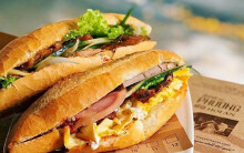 Những quán bánh mì Việt Nam được báo nước ngoài khen ngợi