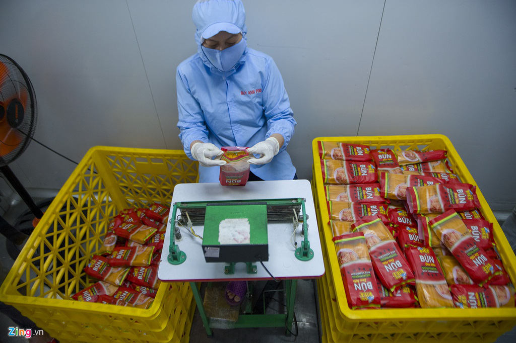 Bún dưa hấu, bánh tráng thanh long xuất khẩu - Ảnh 8. Bún dưa hấu, bánh tráng thanh long xuất khẩu - Ảnh 8.