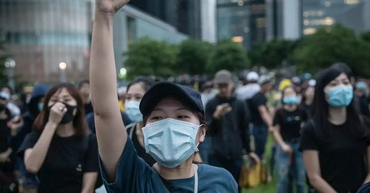 Lo sợ lây lan virus corona, người Hồng Kông biểu tình qua mạng - Ảnh 1. Lo sợ lây lan virus corona, người Hồng Kông biểu tình qua mạng - Ảnh 1.