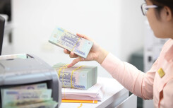 Thủ tướng yêu cầu hỗ trợ tín dụng, thuế vì dịch Covid-19