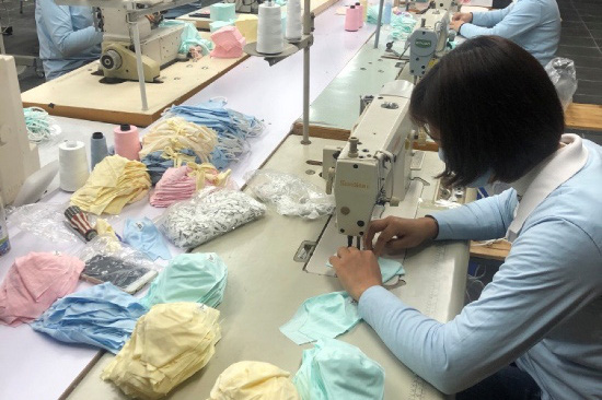 Trong nước lo thiếu khẩu trang, phát hiện chuyển lậu nửa triệu chiếc bán qua Trung Quốc kiếm lời - Ảnh 3. Trong nước lo thiếu khẩu trang, phát hiện chuyển lậu nửa triệu chiếc bán qua Trung Quốc kiếm lời - Ảnh 3.