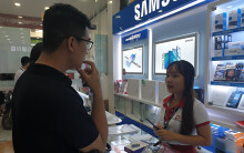 Virus corona khiến chuỗi mua bán điện thoại, phụ kiện lo hụt nguồn hàng iPhone, Samsung