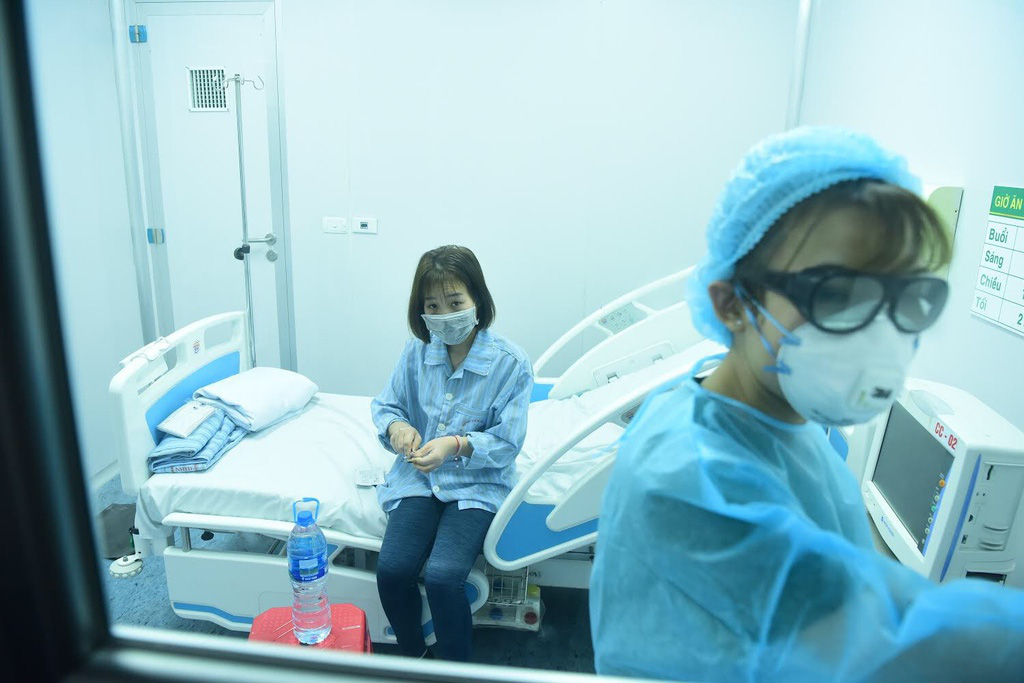 Phát hiện thêm 2 ca dương tính với virus corona ở Việt Nam - Ảnh 1. Phát hiện thêm 2 ca dương tính với virus corona ở Việt Nam - Ảnh 1.