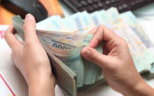 Ngân hàng Nhà nước yêu cầu các ngân hàng đưa tiền mới vào lưu thông để giảm rủi ro lây nhiễm dịch bệnh