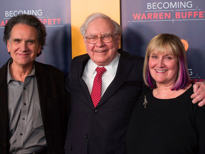 Cuộc hôn nhân kì lạ của tỉ phú Warren Buffett - Ảnh 8. Cuộc hôn nhân kì lạ của tỉ phú Warren Buffett - Ảnh 8.