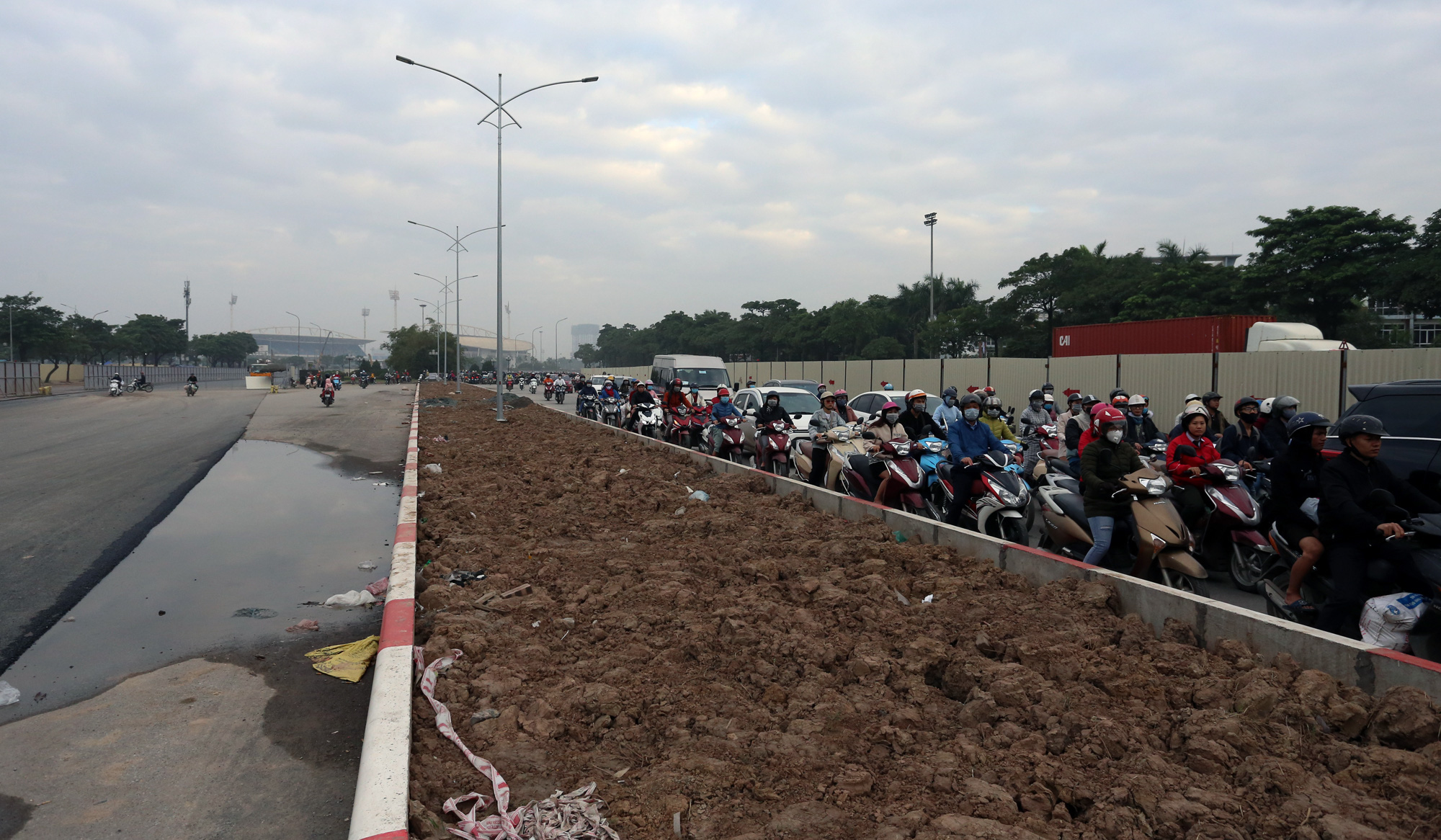 Hà Nội tiếp tục cấm xe qua đường Lê Quang Đạo, Lê Đức Thọ để bảo vệ đường đua F1 - Ảnh 2. Hà Nội tiếp tục cấm xe qua đường Lê Quang Đạo, Lê Đức Thọ để bảo vệ đường đua F1 - Ảnh 2.