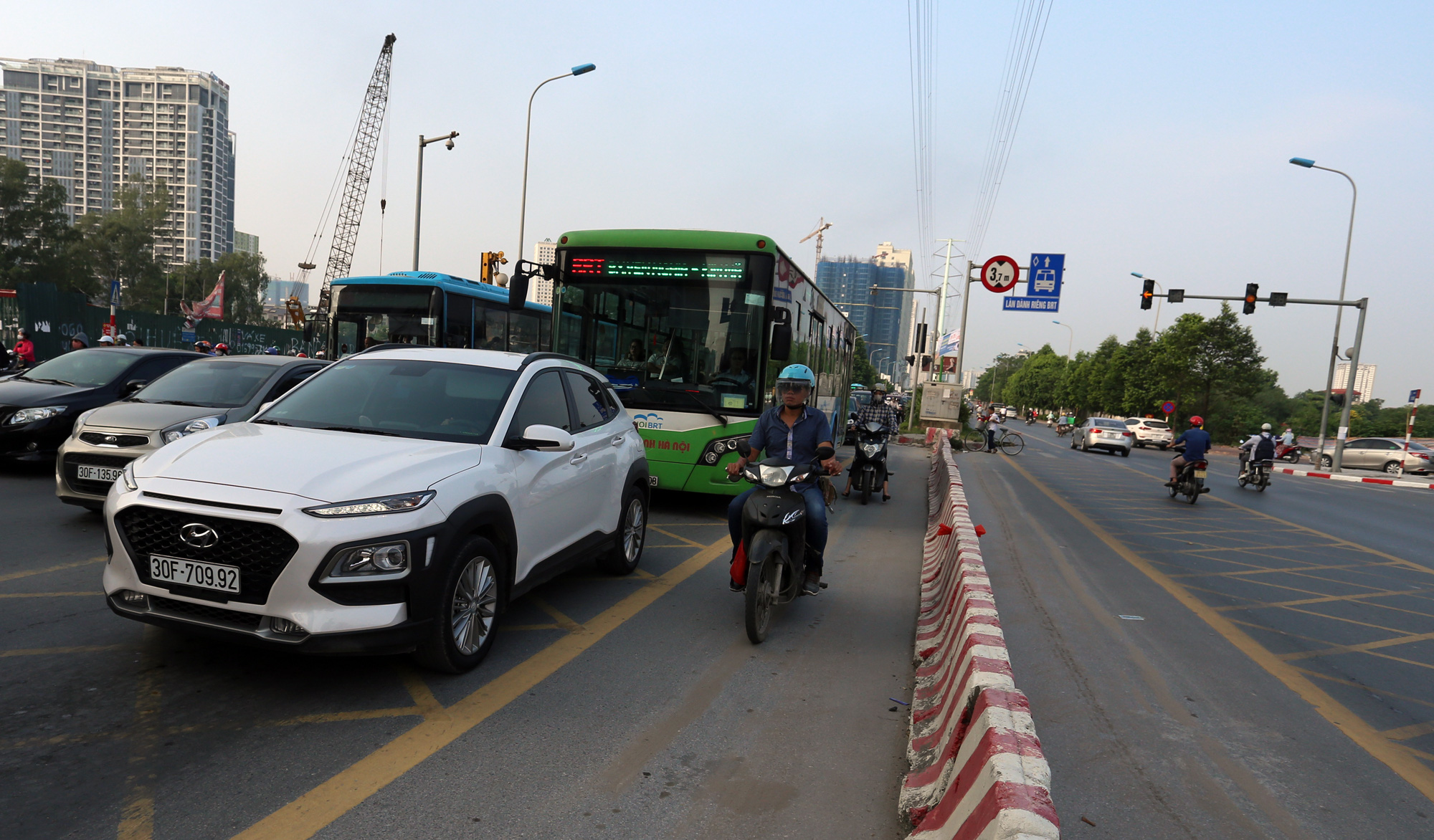 Tránh ùn tắc đường Tố Hữu qua Trung Văn như thế nào? - Ảnh 1. Tránh ùn tắc đường Tố Hữu qua Trung Văn như thế nào? - Ảnh 1.