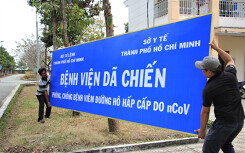 Bên trong bệnh viện dã chiến ứng phó virus Corona tại TP HCM trông thế nào?