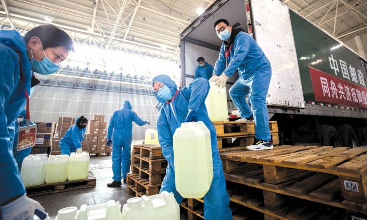 Những tình nguyện viên giữ mạch sống cho Vũ Hán - Ảnh 1.