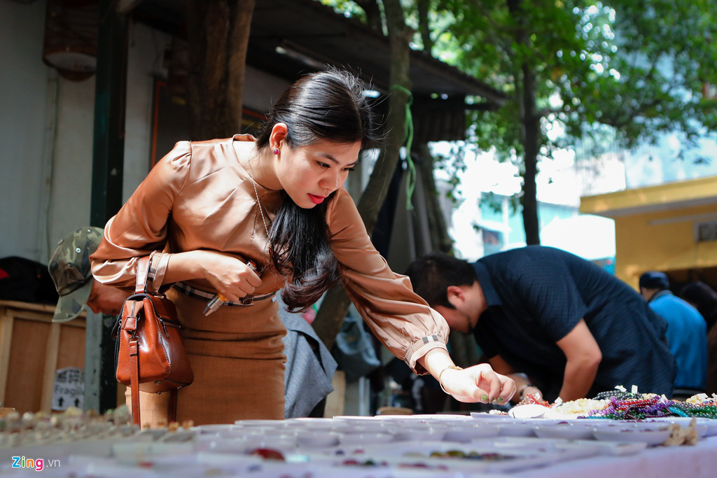 Chợ đá quý tiền tỉ trong hẻm nhỏ - Ảnh 8. Chợ đá quý tiền tỉ trong hẻm nhỏ - Ảnh 8.