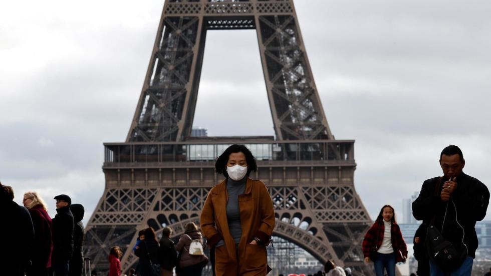 Italy quyết định phong tỏa toàn bộ đất nước, dịch virus corona tại châu Âu tiếp tục diễn biến phức tạp - Ảnh 2. Italy quyết định phong tỏa toàn bộ đất nước, dịch virus corona tại châu Âu tiếp tục diễn biến phức tạp - Ảnh 2.