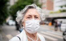 CDC Mỹ khuyến cáo người từ 60 tuổi, người có bệnh nên tích trữ thực phẩm