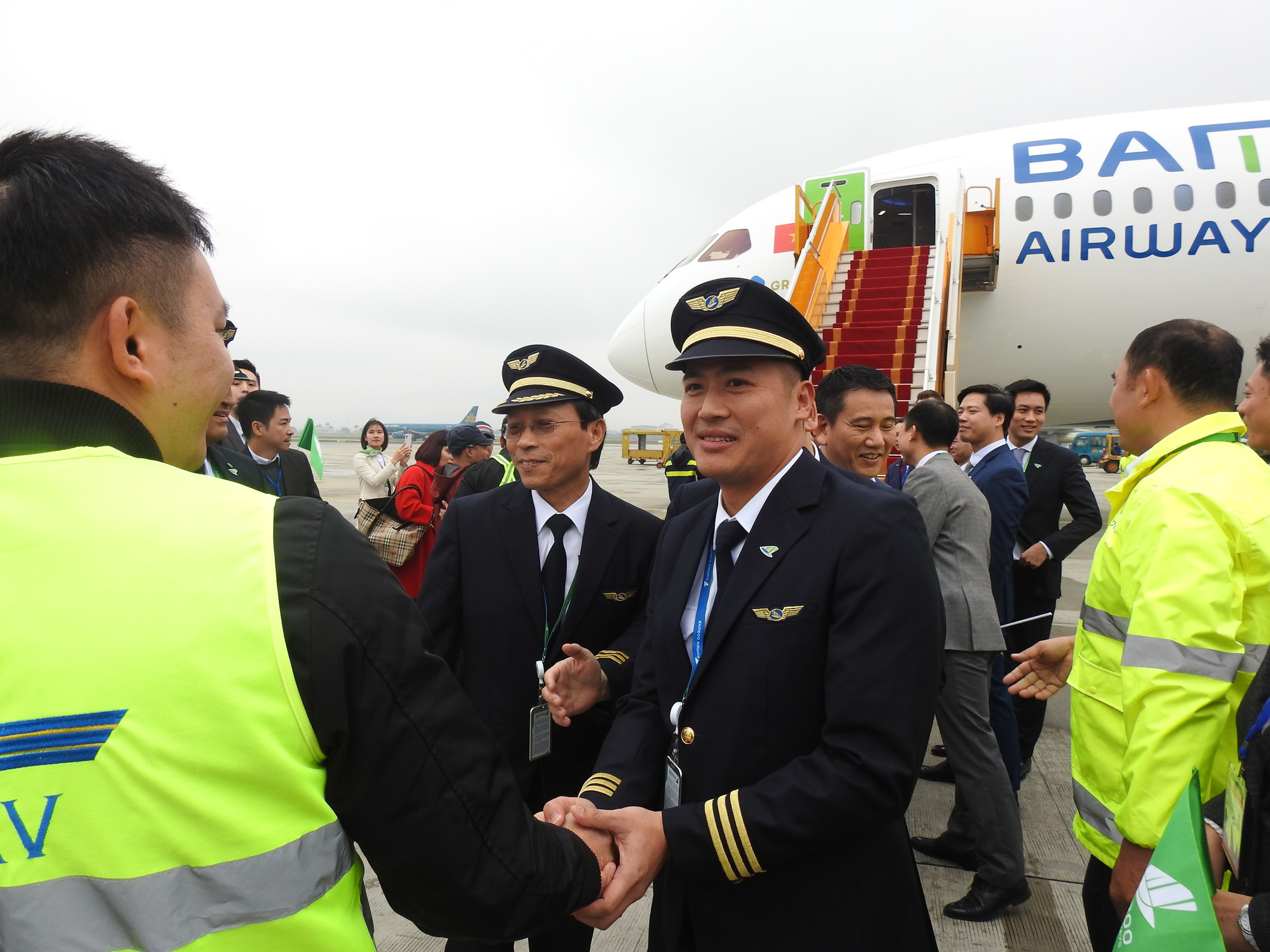 Bamboo Airways lùi kế hoạch bay thẳng châu Âu sang cuối tháng 4, giảm giá vé 30% - Ảnh 3. Bamboo Airways lùi kế hoạch bay thẳng châu Âu sang cuối tháng 4, giảm giá vé 30% - Ảnh 3.