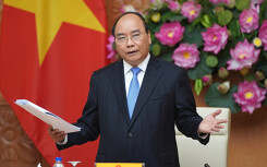 Thủ tướng: Doanh nghiệp phải là pháo đài chống dịch Covid-19, bộ đội đang nhường doanh trại, đi mua tivi cho người cách li
