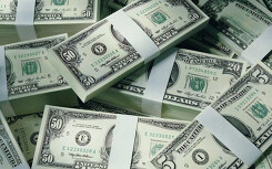 Mỹ bơm 1.500 tỉ USD vào thị trường