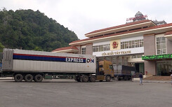 Container nông sản, linh kiện điện tử tồn ở cửa khẩu đã giảm mạnh từ hơn 1.100 xe về 750 xe