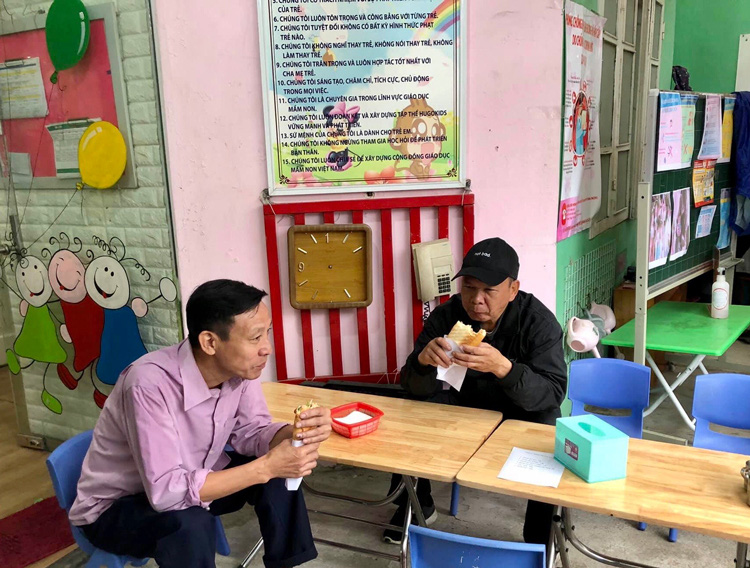 Người lao động nơm nớp lo mất việc - Ảnh 2. Người lao động nơm nớp lo mất việc - Ảnh 2.