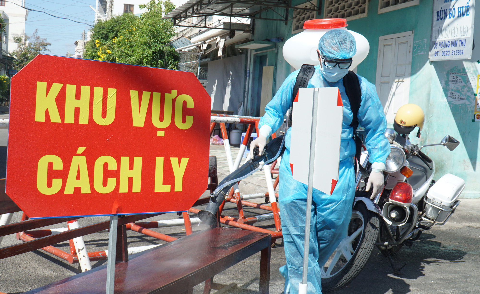 Nhà đầu tư Phố Wall: 'Mắt đỏ quạch, trầm cảm vì dịch Covid-19' - Ảnh 7. Nhà đầu tư Phố Wall: 'Mắt đỏ quạch, trầm cảm vì dịch Covid-19' - Ảnh 7.
