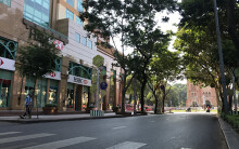 Đường sách Sài Gòn, Vincom Đồng Khởi, Diamond Plaza cuối tuần vắng tanh, cảnh tượng lạ hơn cả mùng 1 Tết