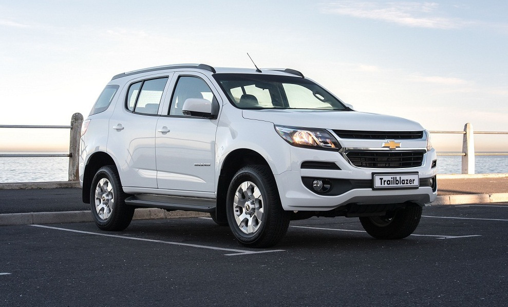 Sau Thái Lan, Chevrolet tại Việt Nam lại tiếp tục xả kho, giảm giá sốc tới gần 400 triệu đồng - Ảnh 1. Sau Thái Lan, Chevrolet tại Việt Nam lại tiếp tục xả kho, giảm giá sốc tới gần 400 triệu đồng - Ảnh 1.