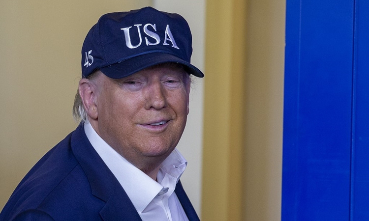 Trump âm tính với nCoV - Ảnh 1. Trump âm tính với nCoV - Ảnh 1.