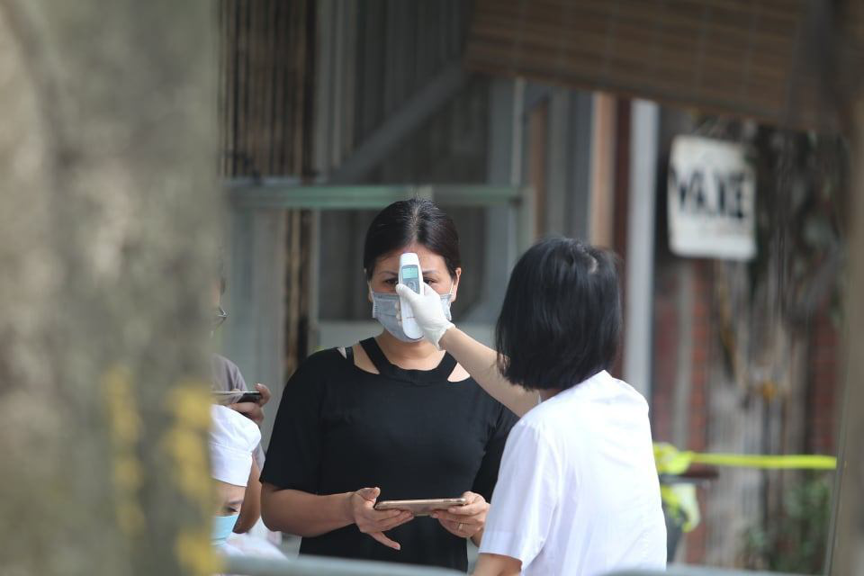 Cập nhật tình hình virus corona hôm nay 15/3: Việt Nam không có người nhiễm mới, Italy có số ca đang điều trị cao nhất thế giới - Ảnh 1.