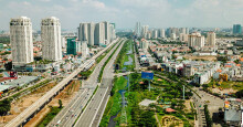 Bất động sản xuất hiện nghịch lí: Cầu giảm vì dịch, giá vẫn bất chấp tăng?