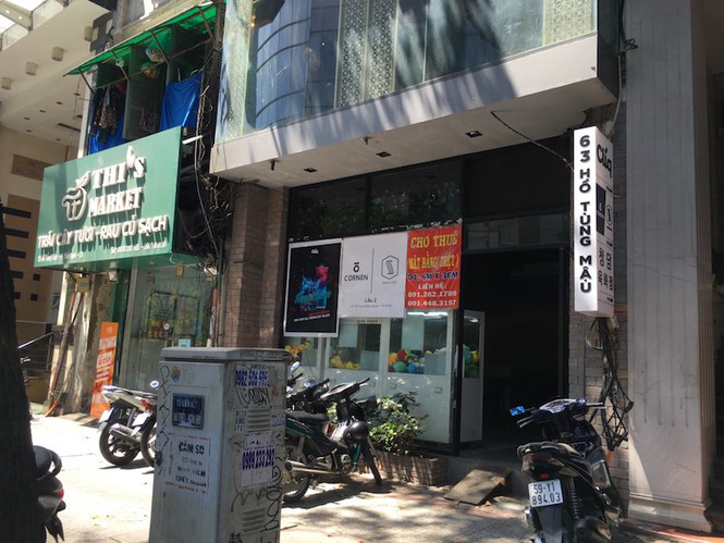 Mặt bằng 'tiền tỉ' bỏ hoang ở Sài Gòn vì dịch Covid-19 - Ảnh 8. Mặt bằng 'tiền tỉ' bỏ hoang ở Sài Gòn vì dịch Covid-19 - Ảnh 8.
