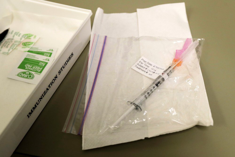 Những người đầu tiên thử nghiệm vaccine ngừa virus corona mới ở Mỹ - Ảnh 4. Những người đầu tiên thử nghiệm vaccine ngừa virus corona mới ở Mỹ - Ảnh 4.
