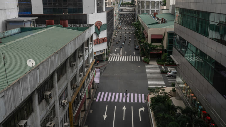 Thành phố Manila bị tê liệt hoàn toàn sau khi Philippines đóng cửa thị trường tài chính và phong toả khu vực thủ đô giữa dịch Covid - 19 - Ảnh 1. Thành phố Manila bị tê liệt hoàn toàn sau khi Philippines đóng cửa thị trường tài chính và phong toả khu vực thủ đô giữa dịch Covid - 19 - Ảnh 1.