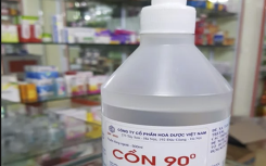 Quảng Nam: 8 doanh nghiệp đóng góp 2,5 tỉ đồng và 10.000 lít cồn để chống dịch Covid-19