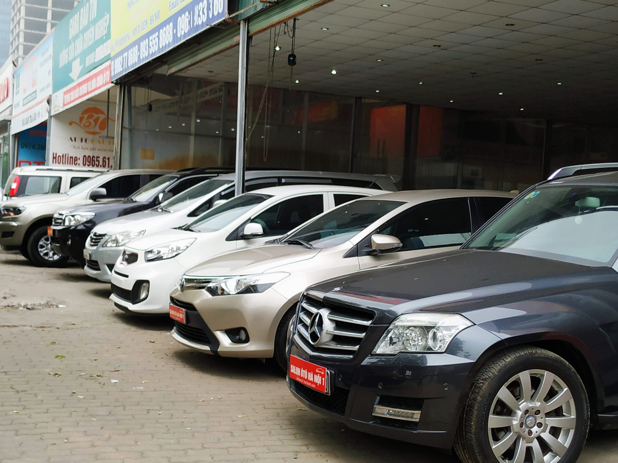 Ảnh hưởng bởi Covid -19, các hãng xe tìm đủ cách để kéo khách hàng quay trở lại showroom - Ảnh 2. Ảnh hưởng bởi Covid -19, các hãng xe tìm đủ cách để kéo khách hàng quay trở lại showroom - Ảnh 2.