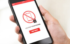 Lợi dụng dịch bệnh virus corona, hacker có thể biến điện thoại người dùng thành cục gạch
