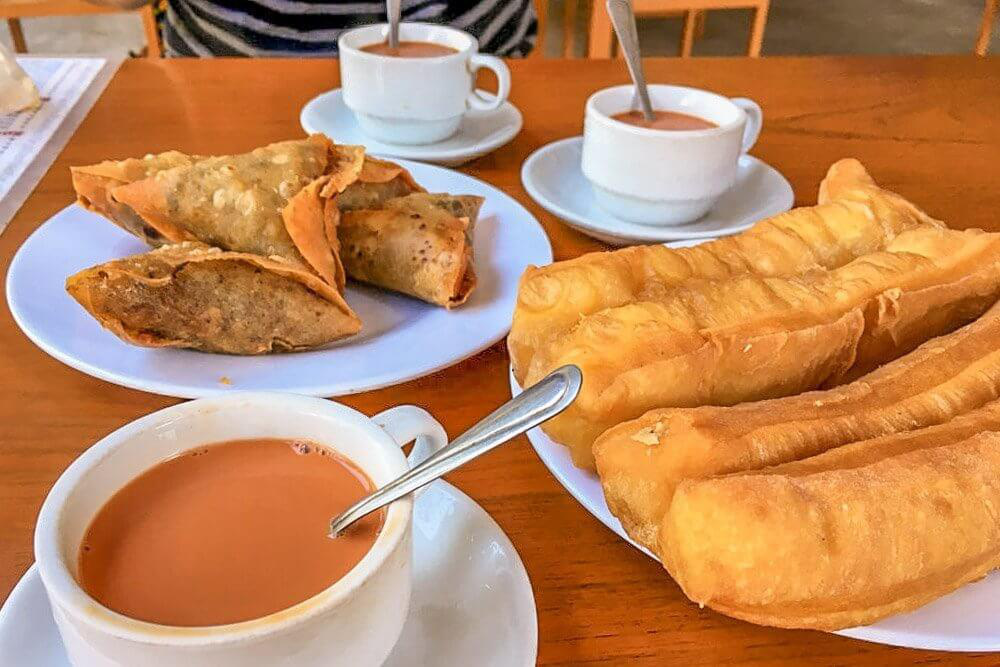 8 món ăn đặc sắc nên thử khi đến du lịch Myanmar - Ảnh 3. 8 món ăn đặc sắc nên thử khi đến du lịch Myanmar - Ảnh 3.