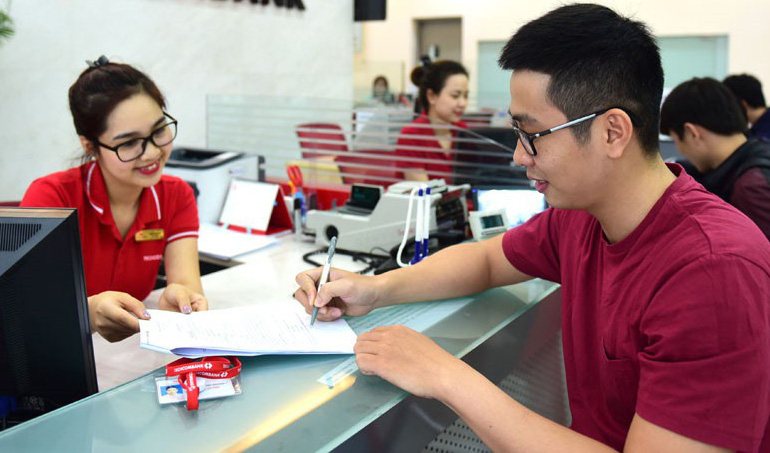 Hàng loạt ngân hàng, doanh nghiệp cùng Vingorup, Vinamilk, FLC… ủng hộ gần 200 tỉ đồng để phòng, chống dịch Covid-19 - Ảnh 1. Hàng loạt ngân hàng, doanh nghiệp cùng Vingorup, Vinamilk, FLC… ủng hộ gần 200 tỉ đồng để phòng, chống dịch Covid-19 - Ảnh 1.